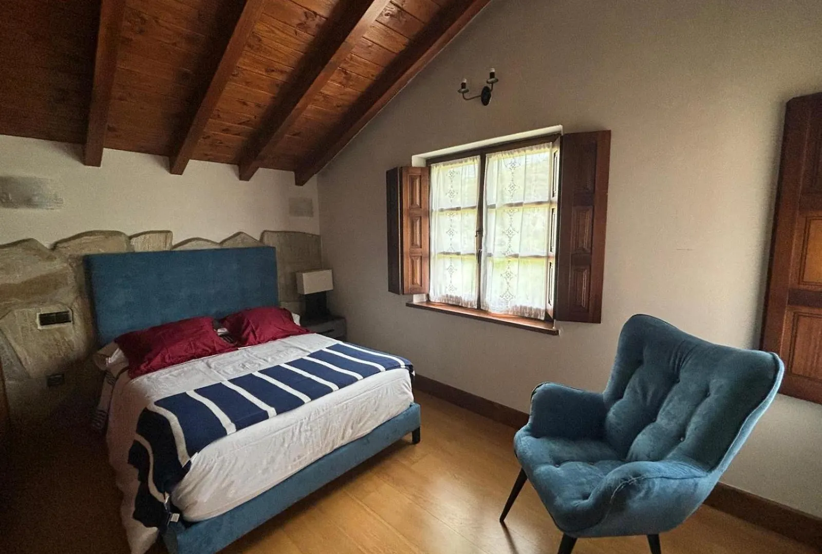 Vivienda Turistica Jardin Con Encanto Y Piscina Emaldia Vila