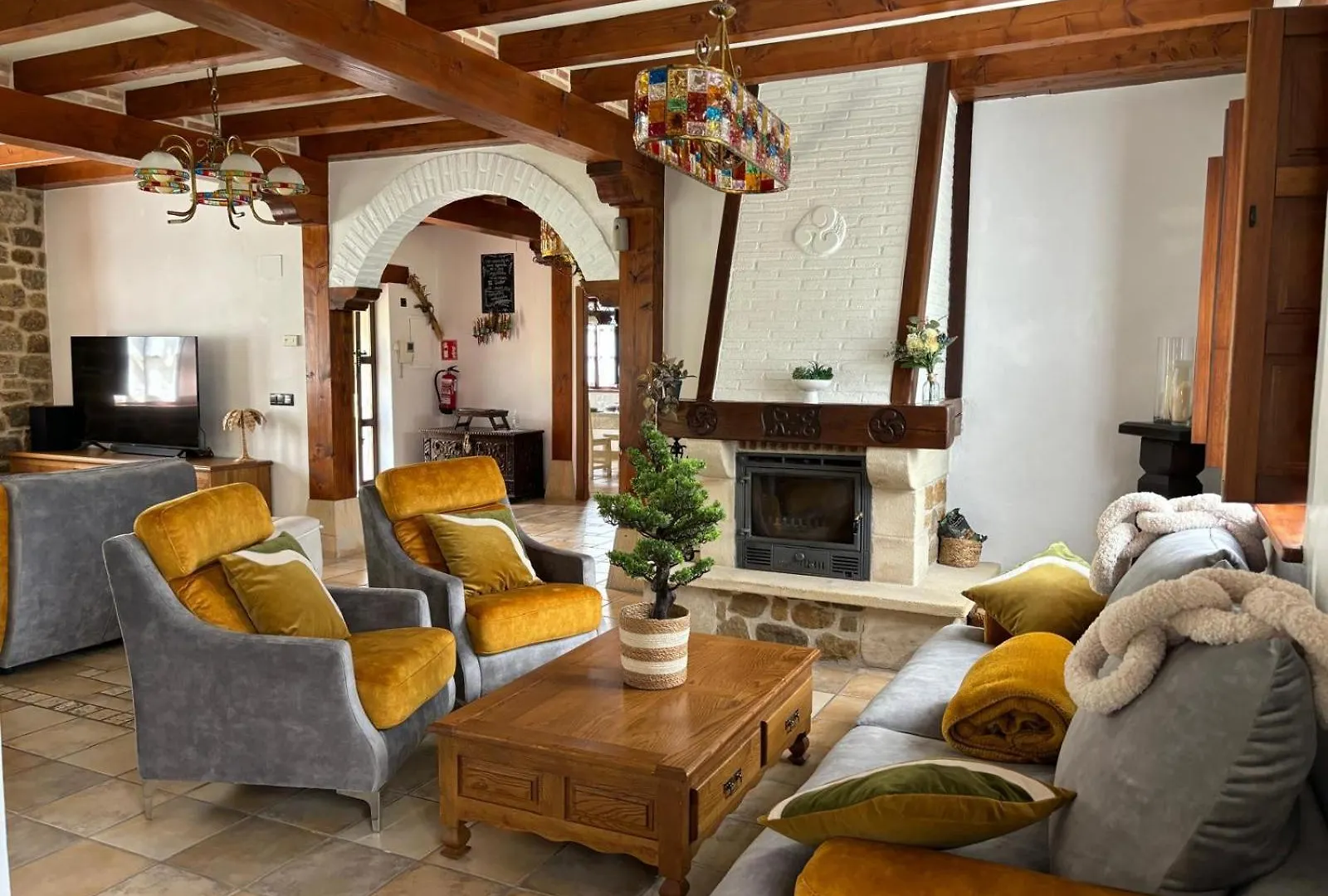 Vivienda Turistica Jardin Con Encanto Y Piscina Emaldia Vila